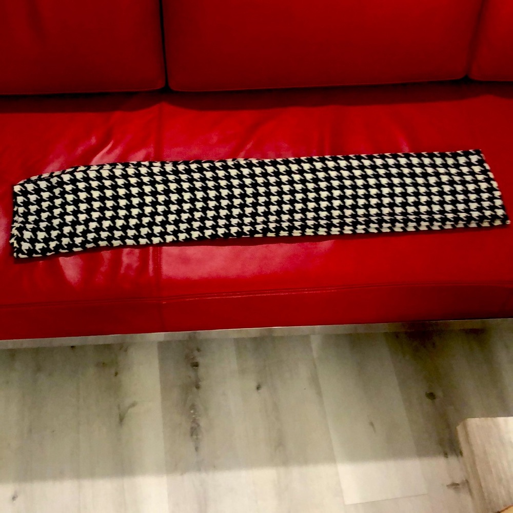 Black/ white scarf